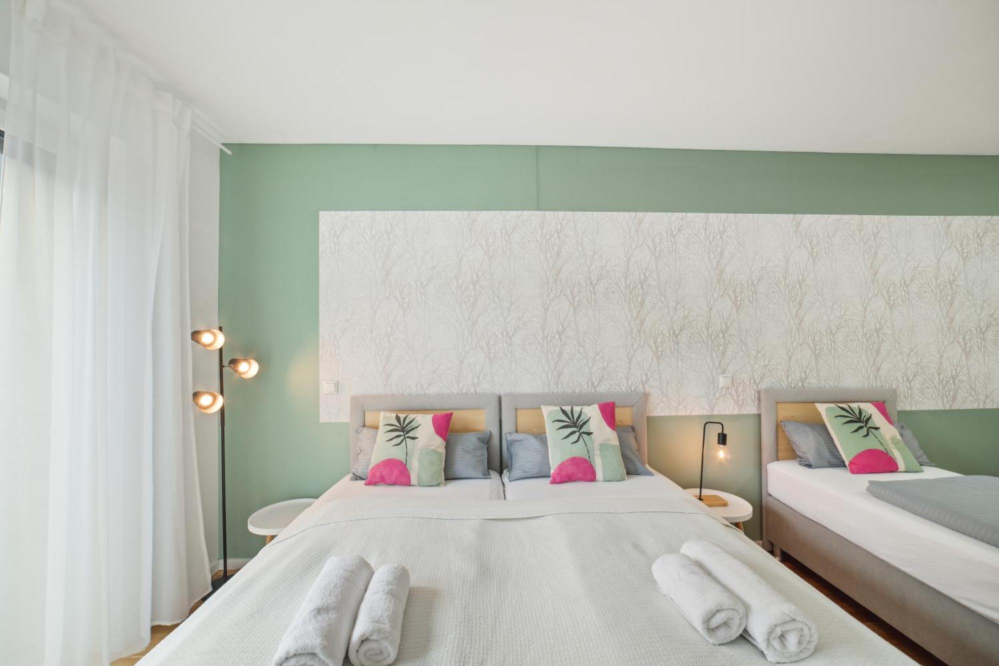 Sali Homes R4 - High-Quality Apartment With Terrace 바이로이트 외부 사진